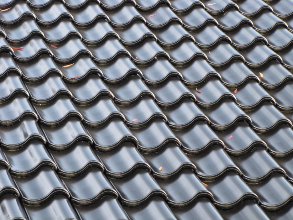 cool repetitive roof tiles pattern background